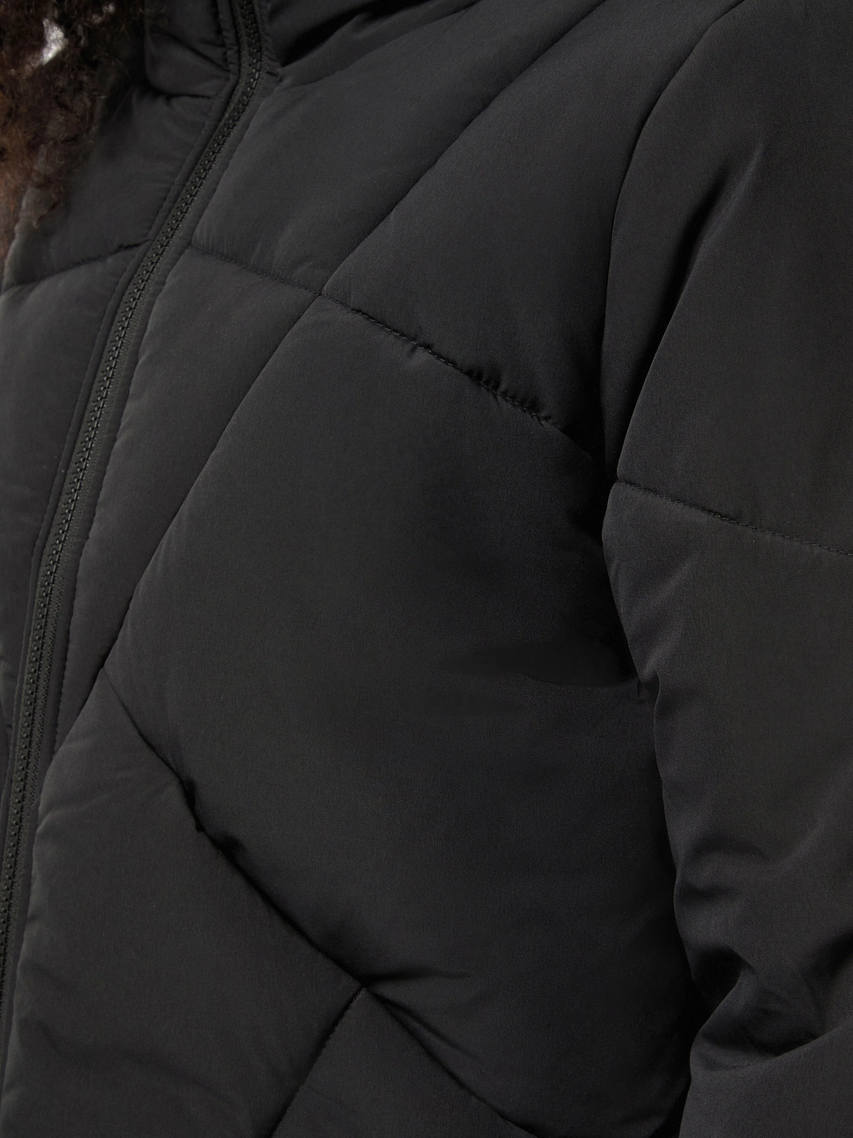 B.Intl Rowen Puffer Quilt