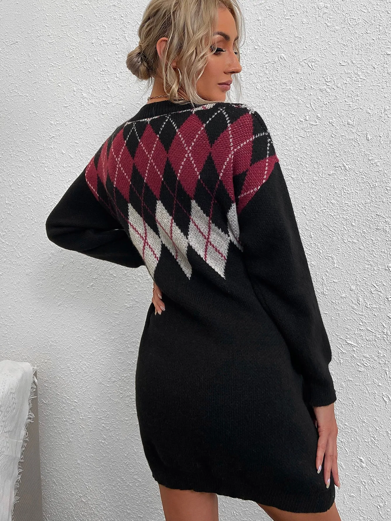 Casual Geometric Long Sleeve V Neck Straight Short Women Sweater Dress