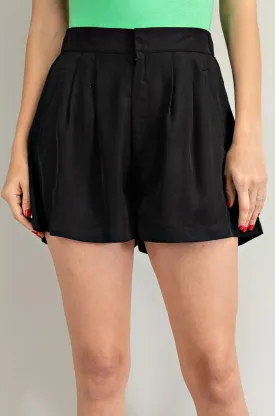 Flowy shorts w/pockets