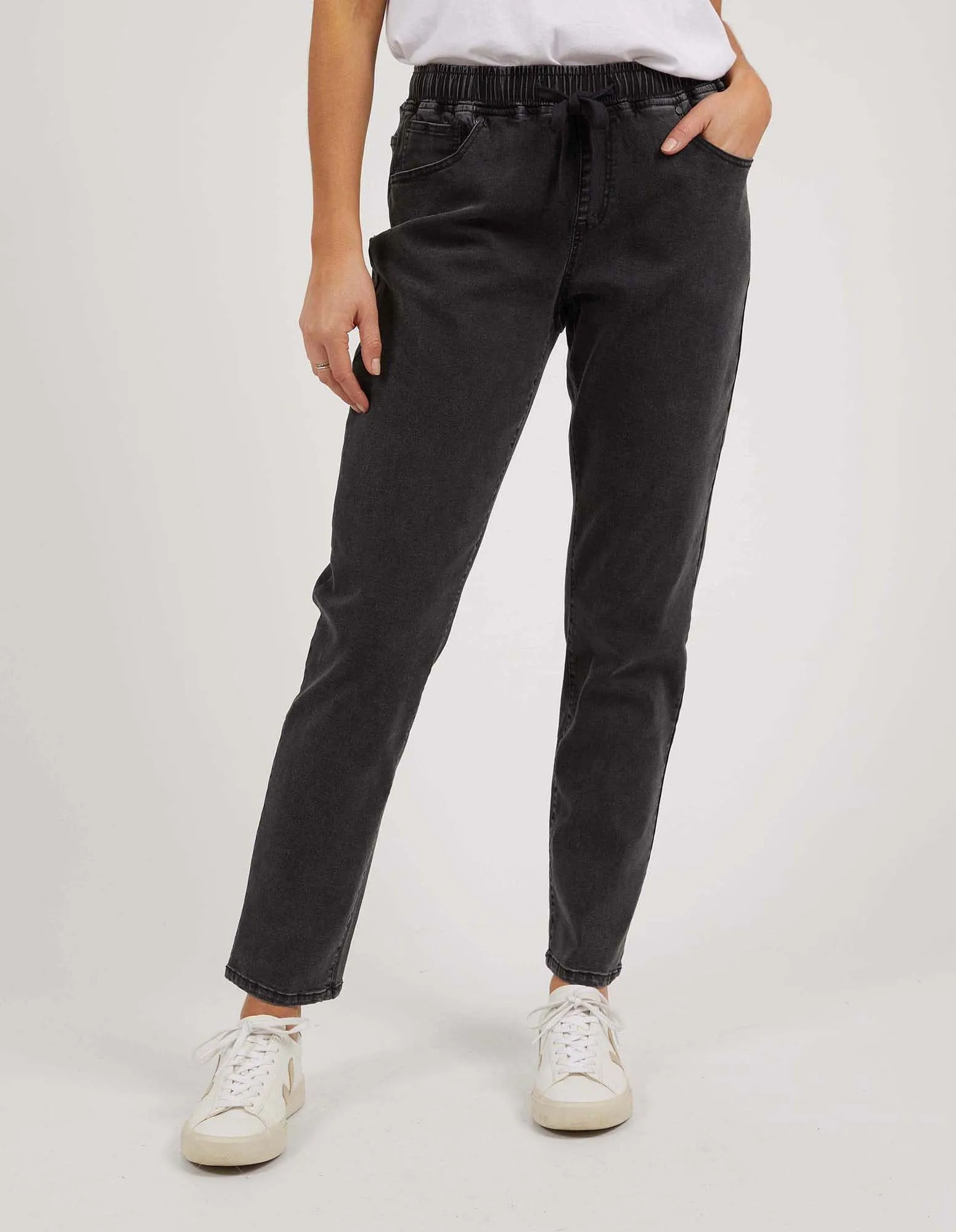 Foxwood Juliette Jogger Jean Washed Black