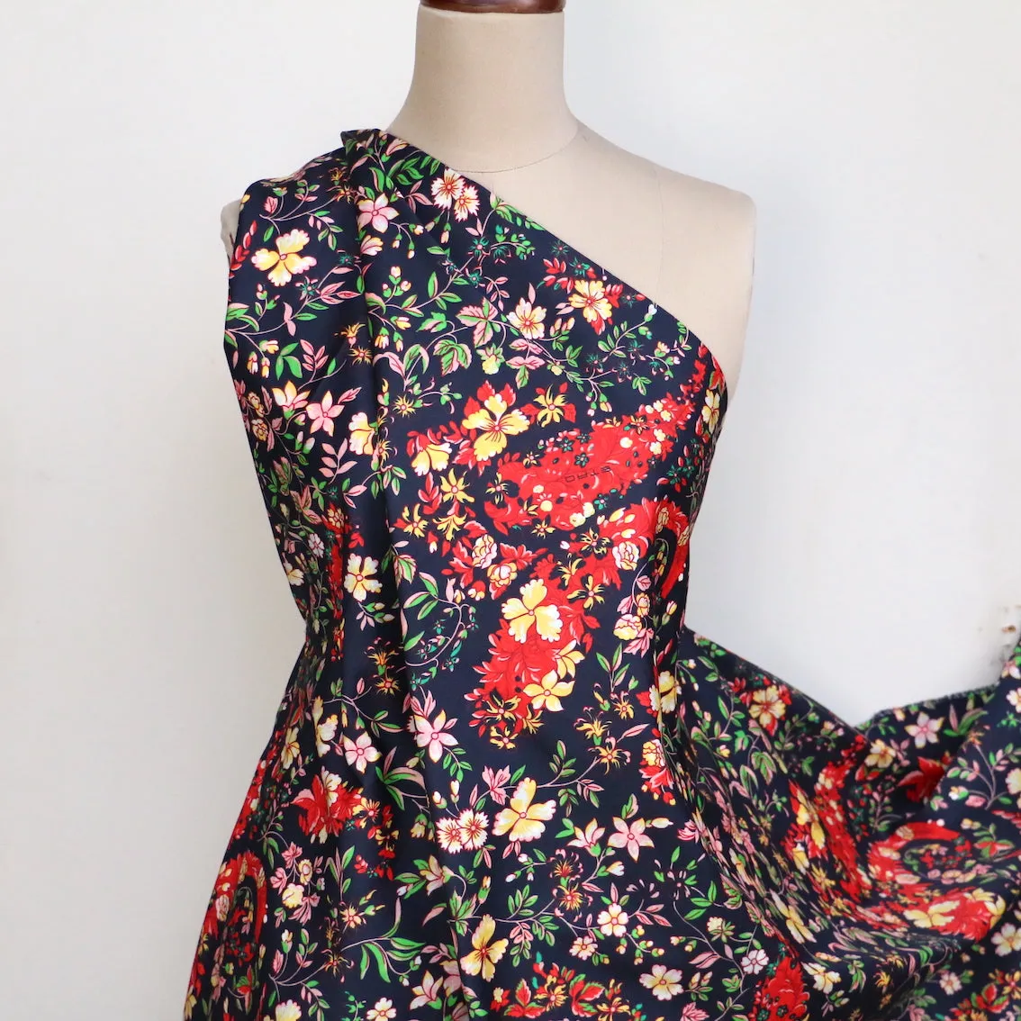 Lovedale Garden Navy Stretch Cotton
