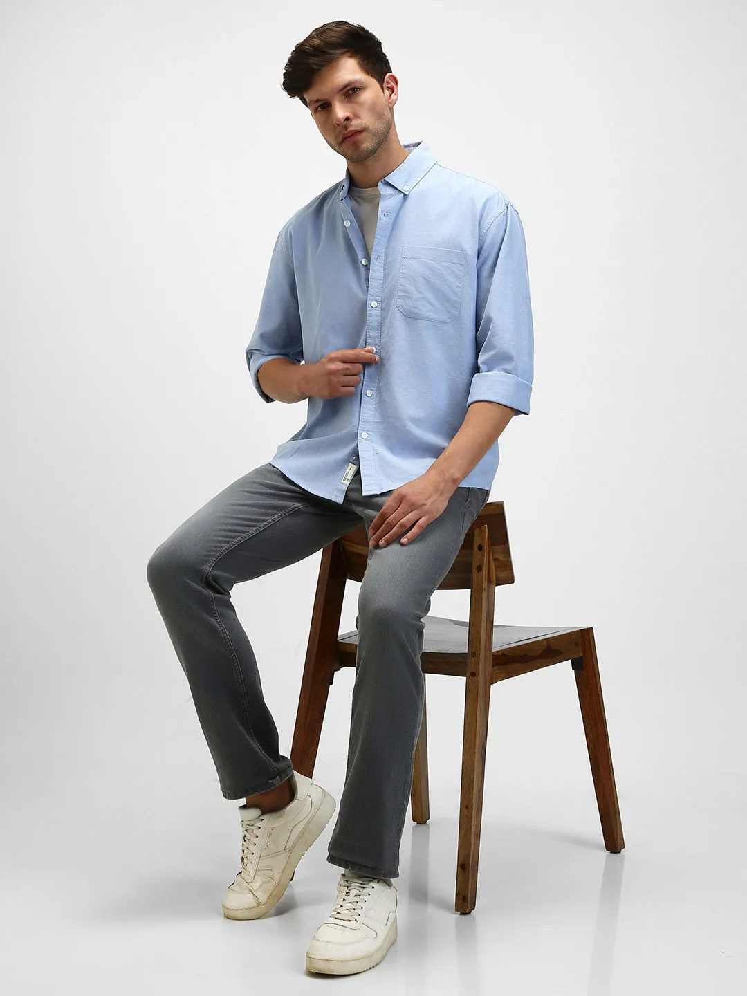 Men's Button Down Collar Regular Fit Solid Blue Casual Shirts